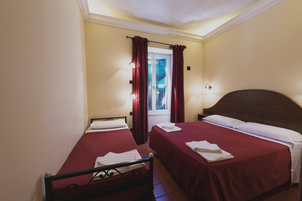 Hotel Al Sanpietrino Rom Zimmer foto
